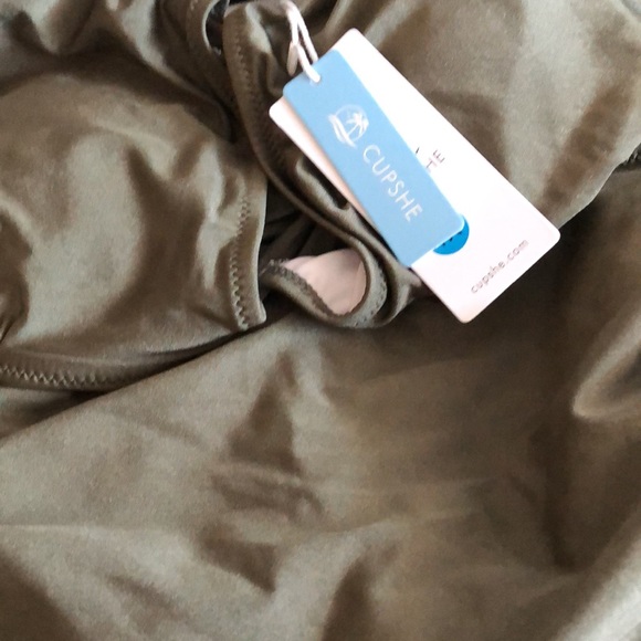 👙☀️😎 Halter One Piece Swimsuit 😎☀️👙 - Picture 6 of 7